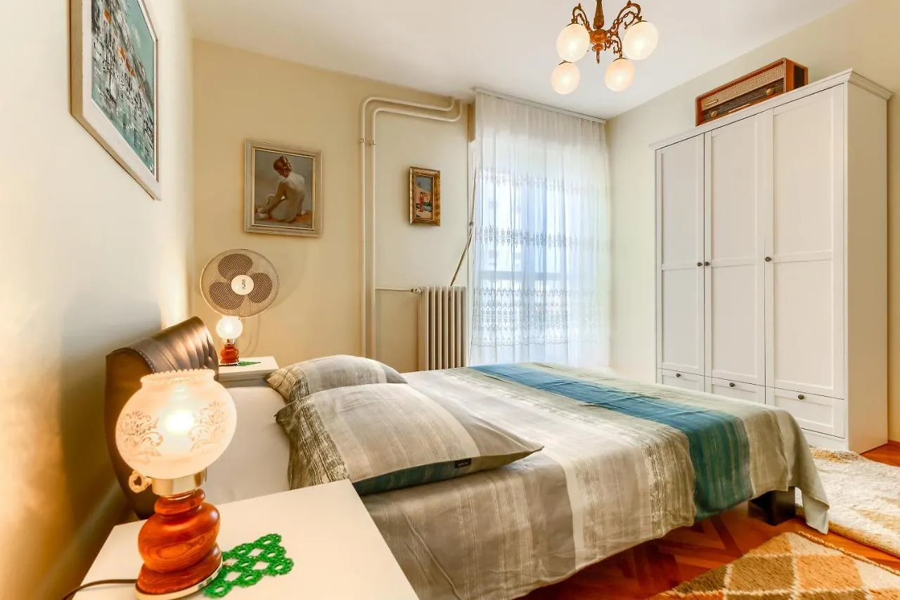 Apartment Magical View Split