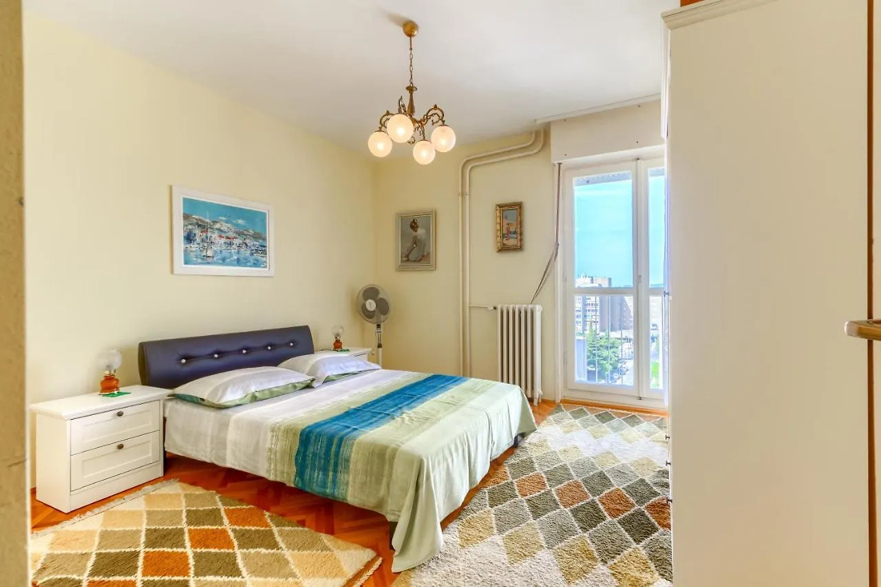 Apartment Magical View Split 0*,